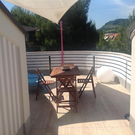 A Casa Di Lolu Bed and Breakfast Grottammare Exteriör bild